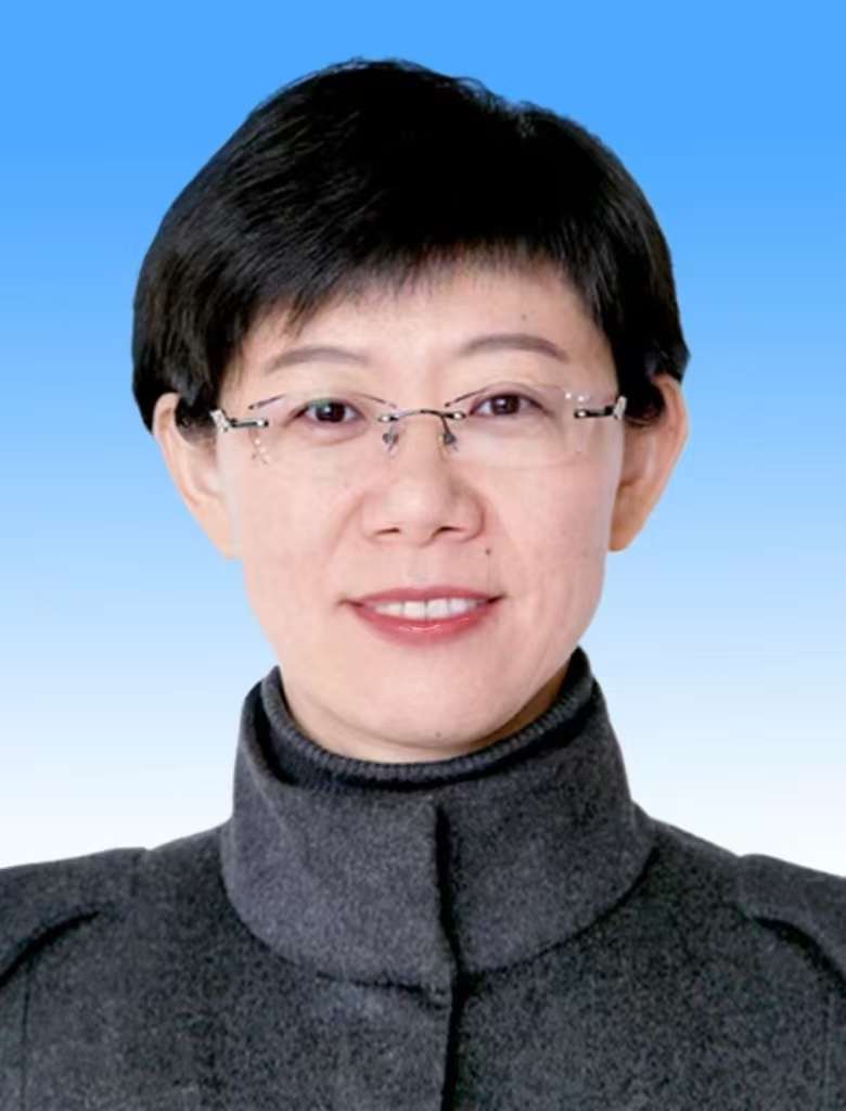 于泳书记标准照